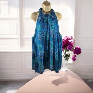 Jennifer Lopez plus size Blue and Green Halter Top